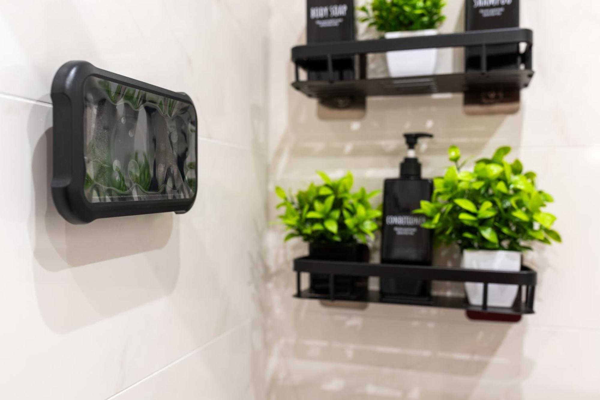 Elegante Con Giardino Privato, Jacuzzi Nel Cuore Di Apartamento